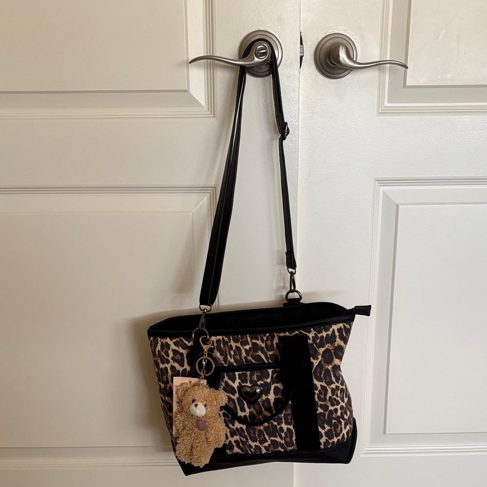 ☀️Luv Betsey by Betsey Johnson LBADIE Leopard Print Tote Crossbody Bag - Picture 8 of 15